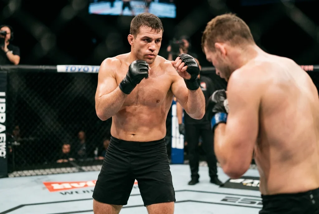 UFC-Kämpfer mit erkennbarem Momentum-Vorteil